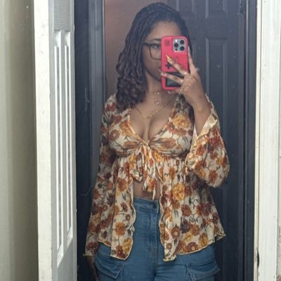 4lifeManibear's profile picture. NORMANI LAUREN BTS ARIANA MEGAN DOJA BEYONCÉ CHLOEXHALLE VICTORIA GOT7 ATEEZ STAN ACCOUNT PLEASE DONT FOLLOW ME IF ANTI ANY OF MY FAVS🤷🏽‍♀️