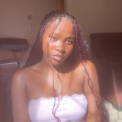 lola_liadi's profile picture. Model funmilolaliadi@gmail.com 📩 content creator, vixen, influencer,Tems fan✨