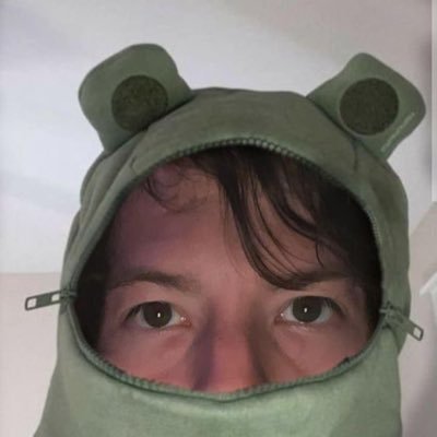 doubtmymigraine's profile picture. are you out of your josh dun mind | @joshuadun