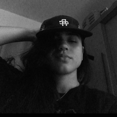 livsz__'s profile picture. 