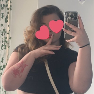 soofftts's profile picture. tuuu m’avais pas dit mon bb, tu m’avais pas dit mon bb 💃💃💃💃