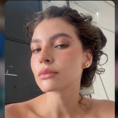 withlaryyssa's profile picture. não tenho nem o “pla”