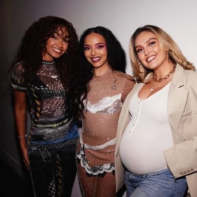 kiIImynightmare's profile picture. girl groups lover || {little mix}

                                                      ✧ kings and queens and boderlines ✧