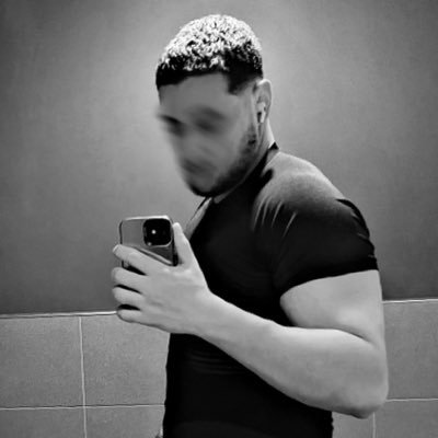 advmo47's profile picture. 