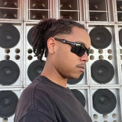 gbrlxa's profile picture. ele/dele