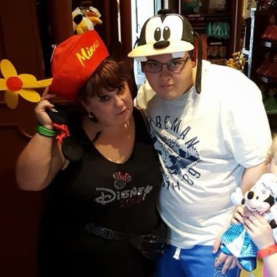 CheekyWeeMinxy's profile picture. I'm m𝓪d🤣bℴnkℯrs,ℴff my hℯ𝓪d!But I tℯll yℴu 𝓐 sℯcrℯt 𝓐ll thℯ bℯst pℯℴplℯ 𝓐rℯ! *•.¸♥¸.•*ℒℴѵℯ f𝓪mily🩷,friℯ𝓷ds,lifℯ,🍀Cℯltic #NhsScotl𝓪nd ㋡#mℯntalhℯalth