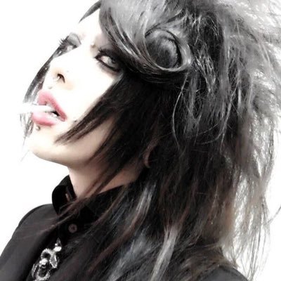 briozixe's profile picture. Jamie || Senketsu || リリカ || Kanejuu || The Gallo || #vkeitwt || #iwtvtwt || All pronouns || no dni