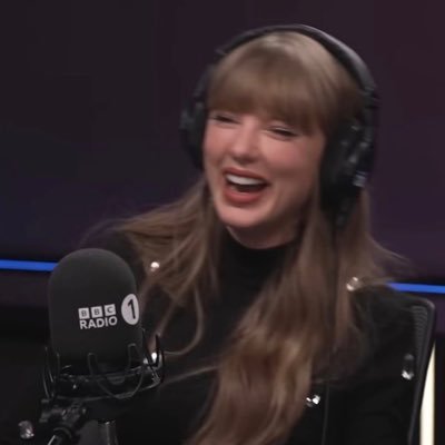 hauntedclara's profile picture. just a showgirl who loves taylor swift