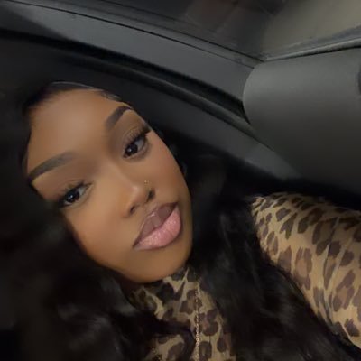 therealjayybae's profile picture. 𝑮𝒍𝒐𝒔𝒔 𝑩𝒐𝒔𝒔.