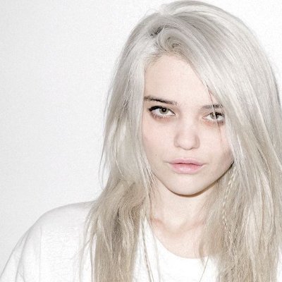 DemureCupcake's profile picture. I FOLLOW BACK……