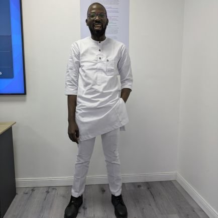 olaks_'s profile picture. IG: Olaks_ A Creator An Engineer A Critic