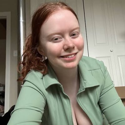 annabeljoy134's profile picture. I’m a female massage therapist & a GFE escort if you need my service for it HMU 🤙