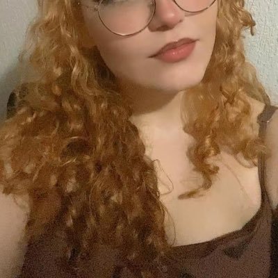 Rbccsx's profile picture. Ele vive ❤️‍🔥  Isaías 43:25