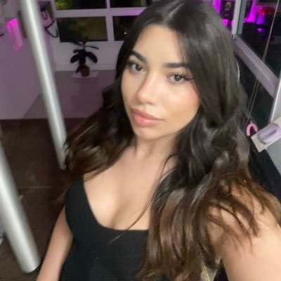 ts0f1m's profile picture. chat with me just on my sites ↓| backup:@ts0f1m_