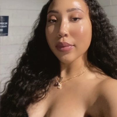 earthtotatum's profile picture. salt of the earth, holy— holistic. • creator. curator. | founder of @ntrlzapothecary