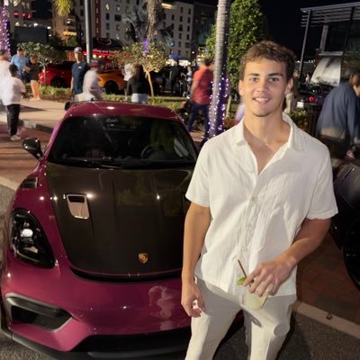 justinharbr's profile picture. 