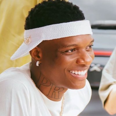 Unrulyboy_77's profile picture. Cruise Boy🥷 ! Manchester United ❤️! Wizkidayo❤️🦅 ! Nigerian 🇳🇬! BHADBOI OML 🎤 !