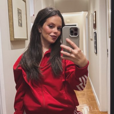 anyclarao's profile picture. between us.