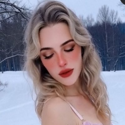 frenchcreamsoda's profile picture. fruitarian sz 0 / 1200 - 2000 c / active 2+ hrs per day