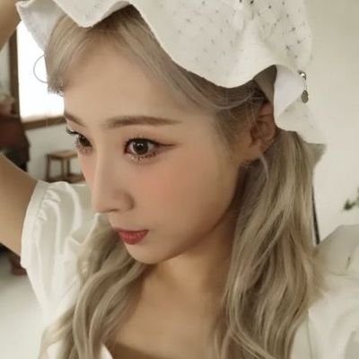 kuriouskibum05's profile picture. she/her | multifandom | blk ★ ia cause of school 💔