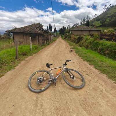 eljetaro's profile picture. Ciclista e intruso.