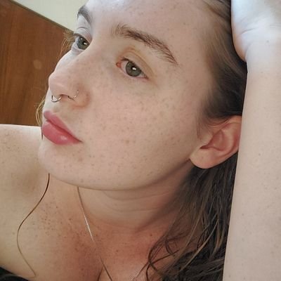 docepimentiinh's profile picture. Vendedora 🤍✨ Não troco