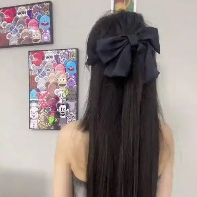 eeseqaz's profile picture. 外の世界はすぐに結果が出ることを望んでいますが、私はヨーロッパの風のように着実に進み、あらゆる旅を投資と捉え、より広い将来に向けた長期計画を立てることを好みます。🌻🌻