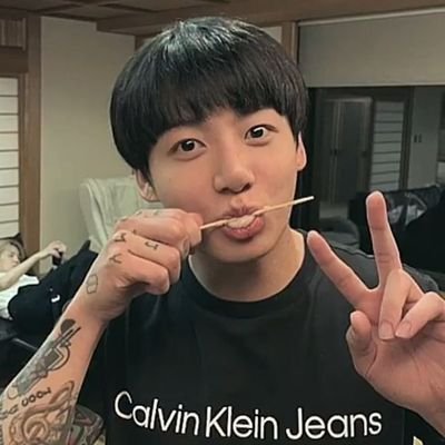 martinkooka's profile picture. se tem problemas comigo resolva com o jungkook