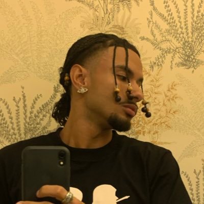 redajhndrxx's profile picture. idk.