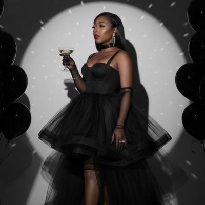 Miss_TaraJ's profile picture. #RadioHost 🎙 #director #showproducer 🎭🎫| Go Follow @HotxxMagRadio & @hustletogetit #HotAndGlowNetwork