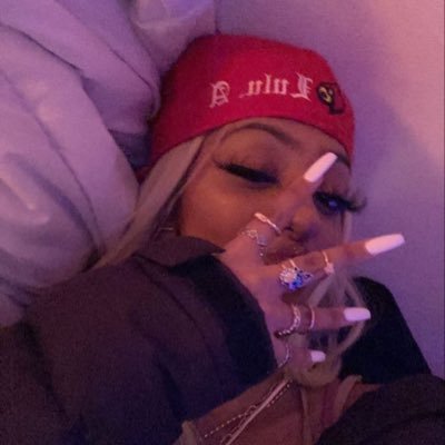 PinkGlockiezz's profile picture. 💻 Digital Creator | 💅🏽 Influencer | Monetizing Content follow to learn how 💰 | sahGF 💋🌙| AZ Based🏜️ | Monetization Hustla🦋 | Posting Facts over Fiction