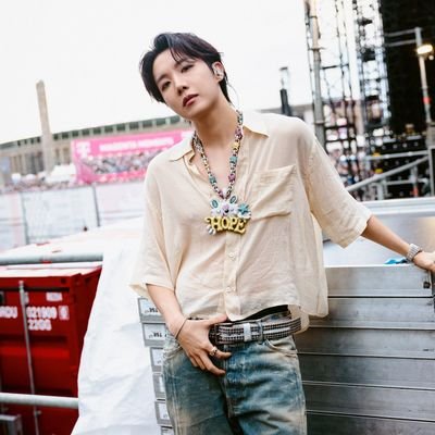 BANGTANSJOONIE's profile picture. Shine Dream Smile 🌠
ARMY
she/her
28
Btspop

                   fan account