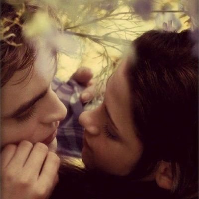 Bibiapjo's profile picture. Cursando história pra entender o passado de Edward cullen