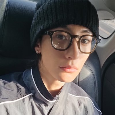 stvrberries's profile picture. #소희 #앤톤  🌌