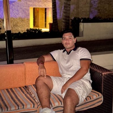 revilo_a's profile picture. 