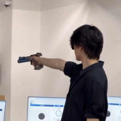 ChibaParker's profile picture. 1%