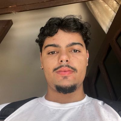 erynbarbz's profile picture. amorphophallus titanum🧟‍♂️🌱 @FluminenseFC