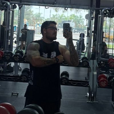 AD3_Oficiaal's profile picture. Antes jugaba Clash y era el Dios de los memes en du época dorada.  NARUTOMEX🍥