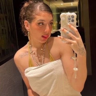 valeriaa9923's profile picture. califico de todo 😁

BI 🏳️‍🌈