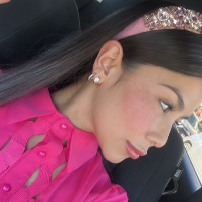 Paulinaecv28's profile picture. 