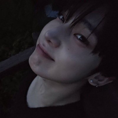 nongsheem's profile picture. enhaholic | jihoon enthusiast ִ ࣪𖤐.ᐟ fan acc
