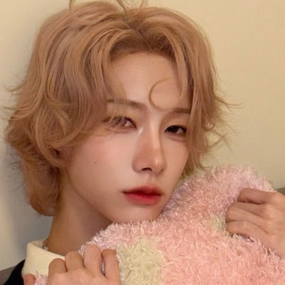 luvvxlov's profile picture. 𐙚⋆°｡⋆♡xlov & oneus