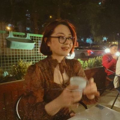 aseec_'s profile picture. 🪔ölü bedeni taşıyan küçük bir ruh