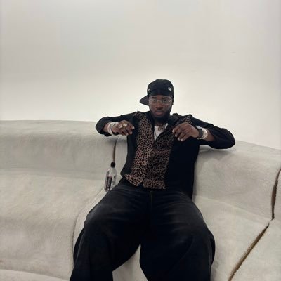 wavierwallen's profile picture. i love black people