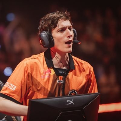 mihhaval's profile picture. kova ostani