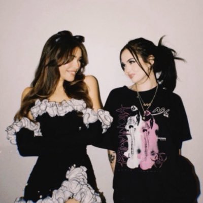 leahis_h0mes1ck's profile picture. 18 || lifelong homesick fan || mb ag be ml || i belong in space, floating with debris