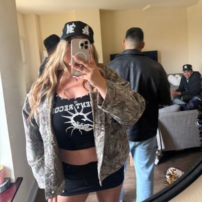 V_maccc's profile picture. SFSU alumni 🐊. Pisces ♓️