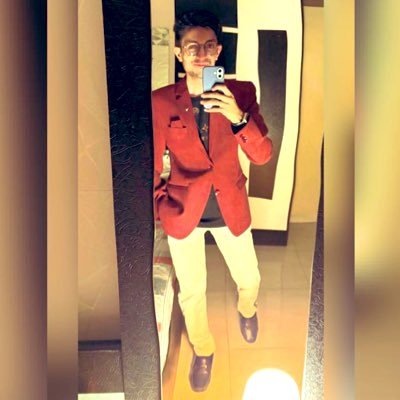 theakhilverse's profile picture. building @zetasuite. founded @scout_flo | often found cheering @ManUtd through thick and thin. good things take time |📍blr • bom ✈️