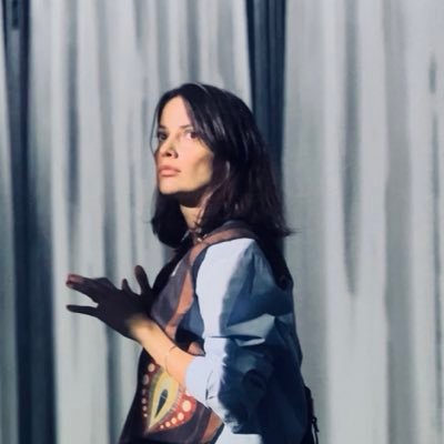 mervenal_'s profile picture. PhD • cat mom • she/her