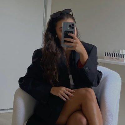 Banafsh_nn's profile picture.